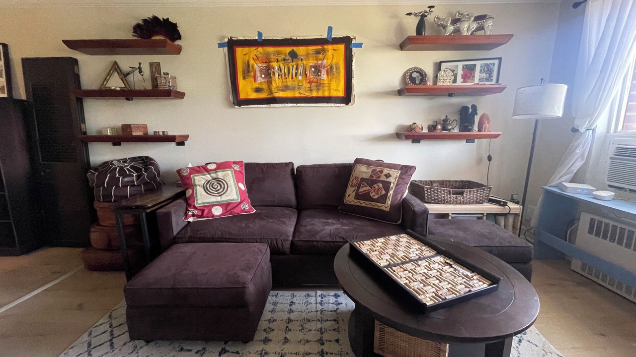 Photo of Livingroom in North Rosslyn
