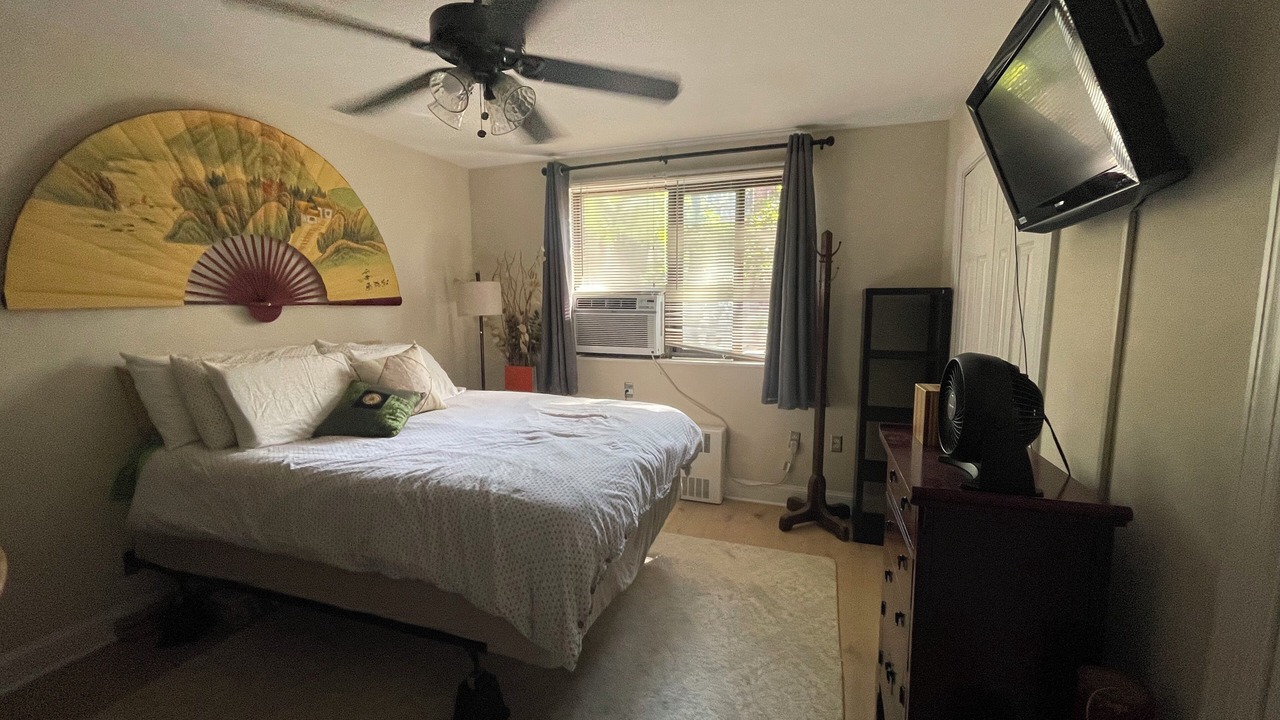 Photo of Bedroom in North Rosslyn