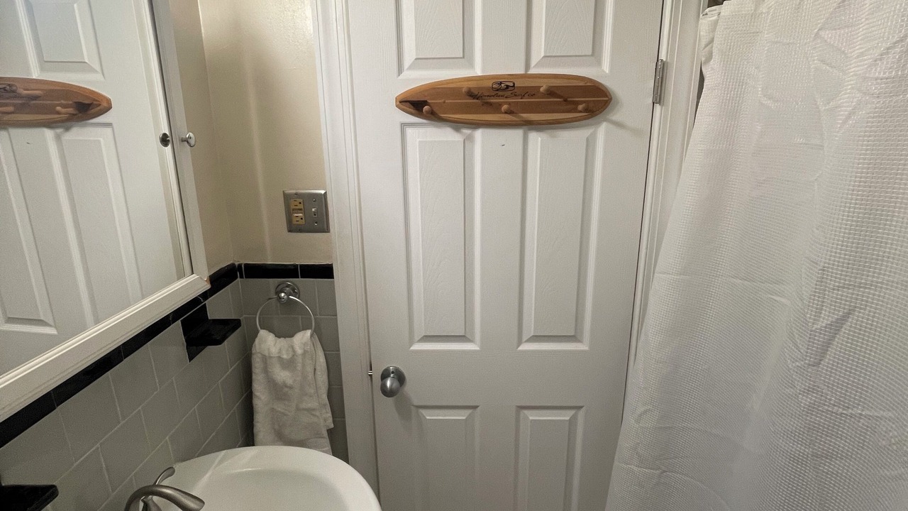 Photo of Bathroom in North Rosslyn
