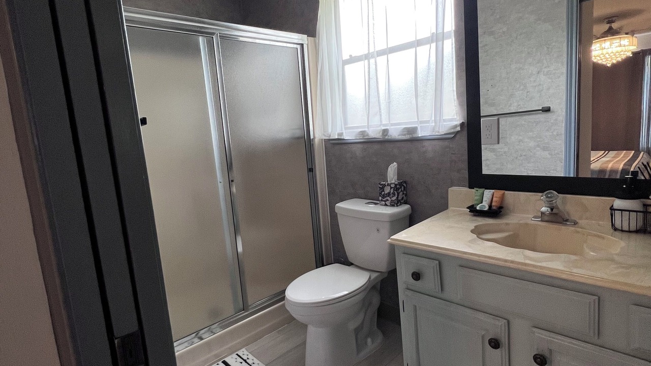 Photo of Bathroom in Klein