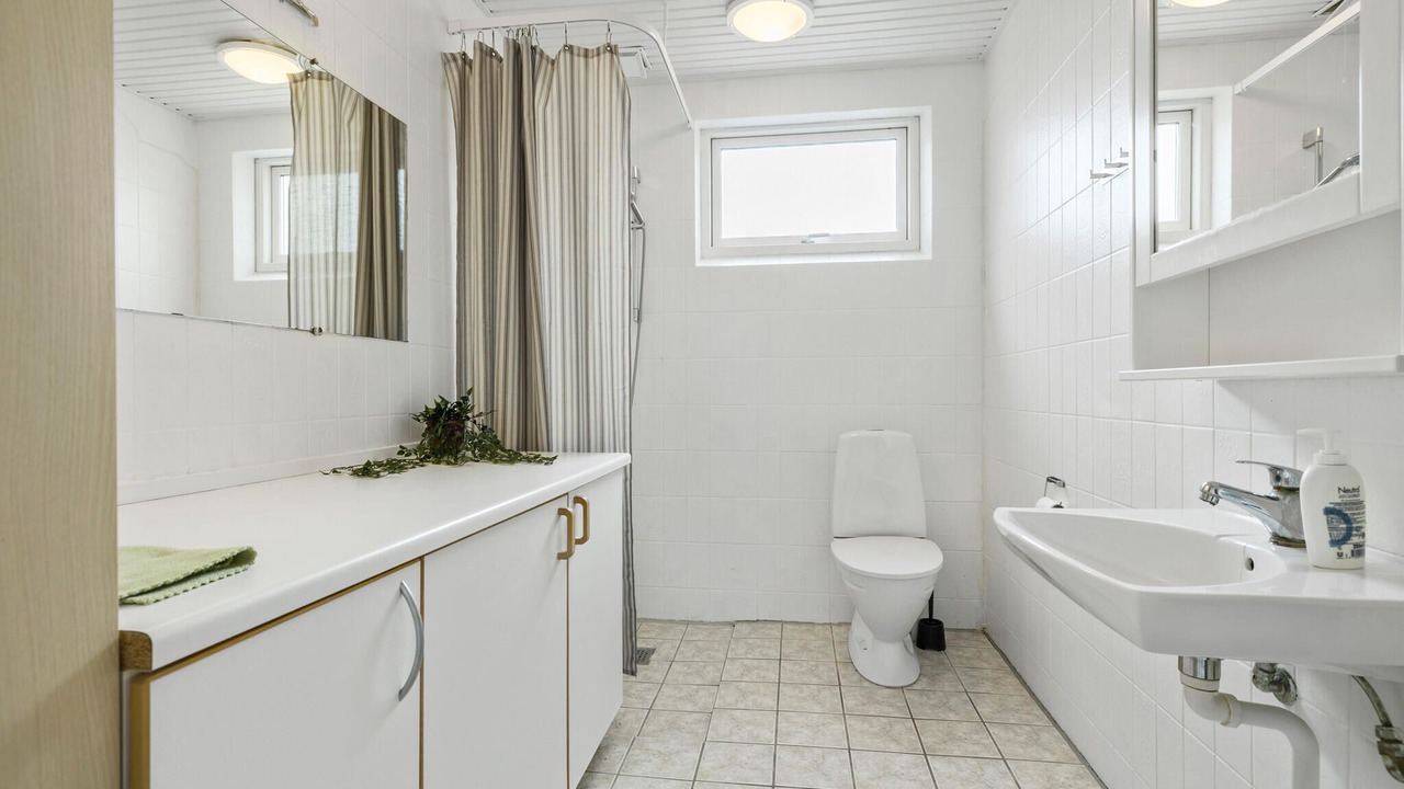 Photo of Bathroom in Akirkeby