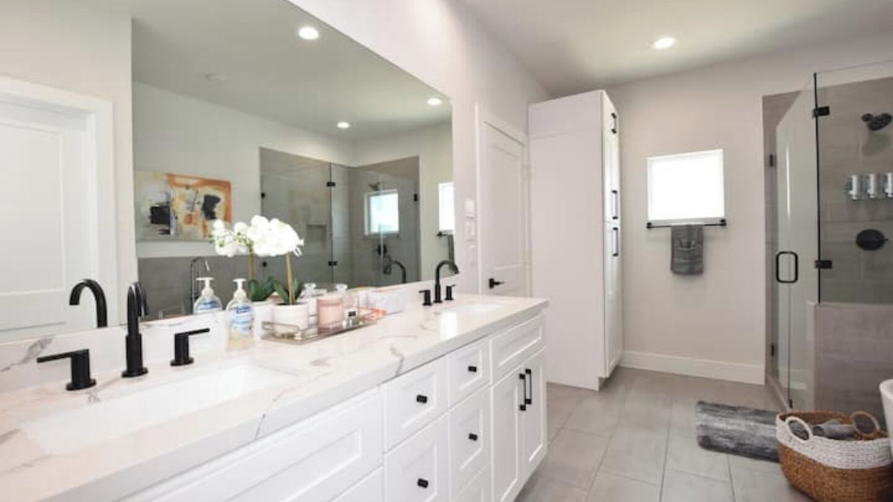 Photo of Bathroom in East Downtown Houston