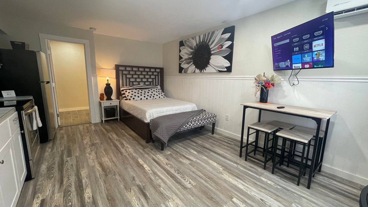 Photo of Bedroom in Globe