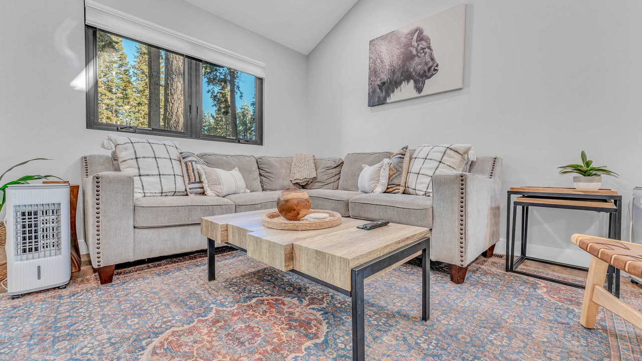 Photo of Livingroom in Comstock Acres