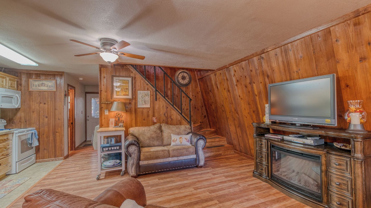 Photo of Livingroom in Cloudcroft