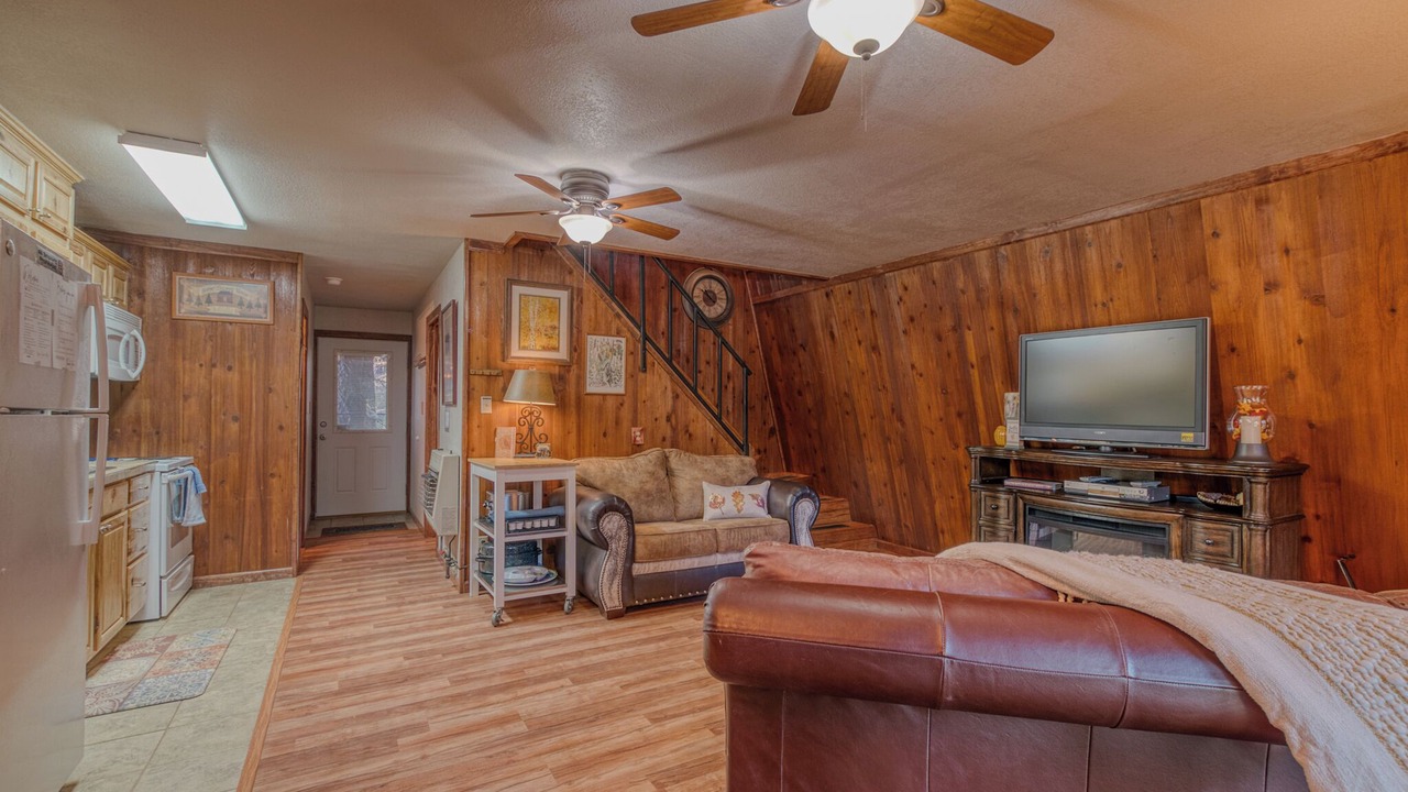 Photo of Livingroom in Cloudcroft