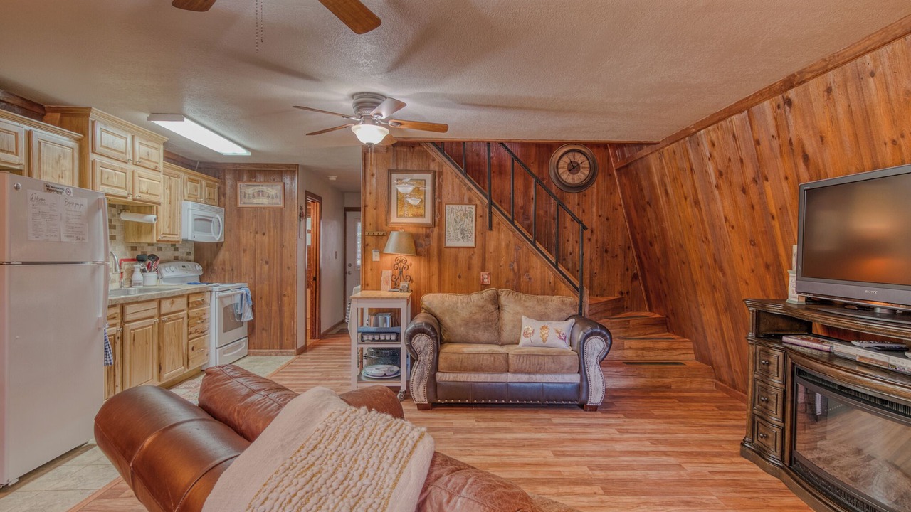 Photo of Livingroom in Cloudcroft