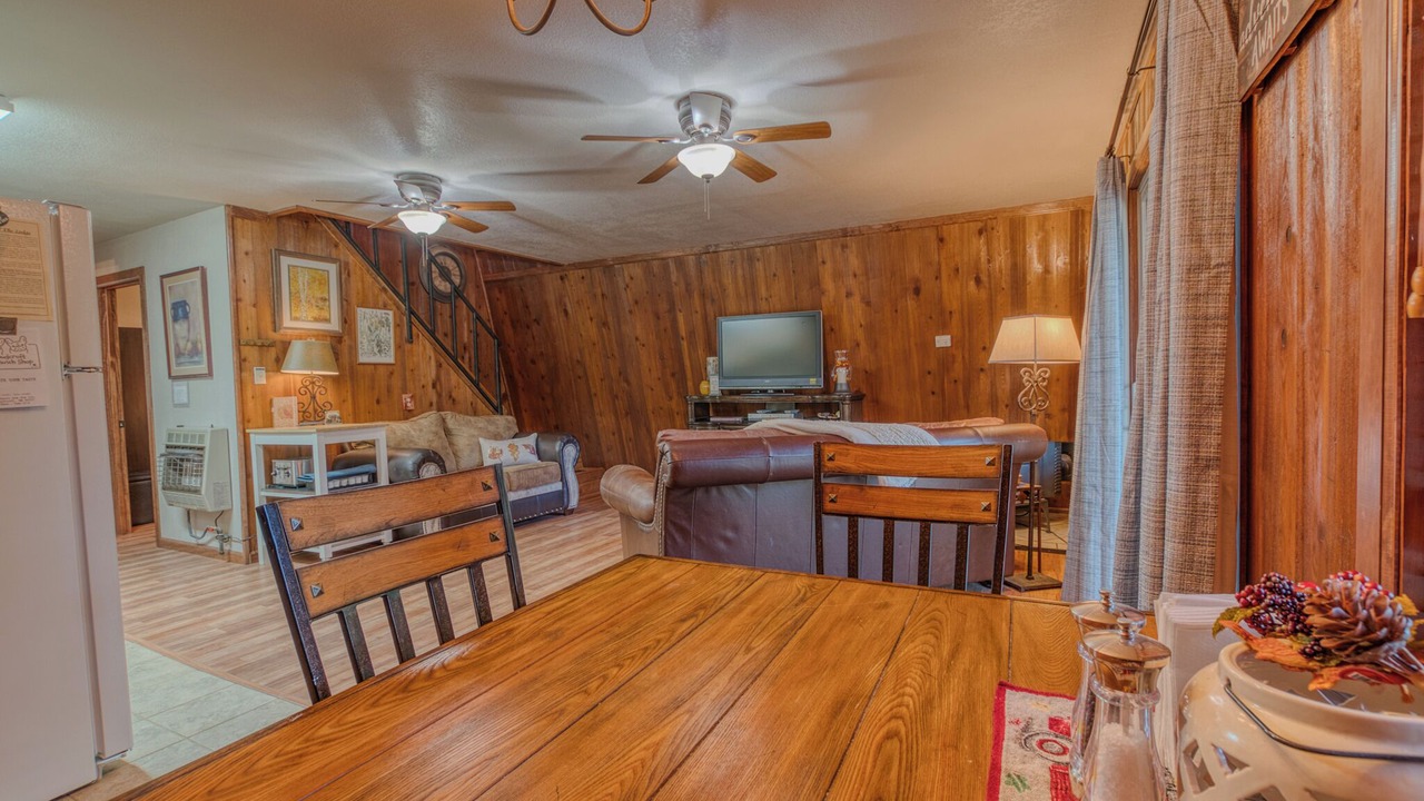 Photo of Livingroom in Cloudcroft