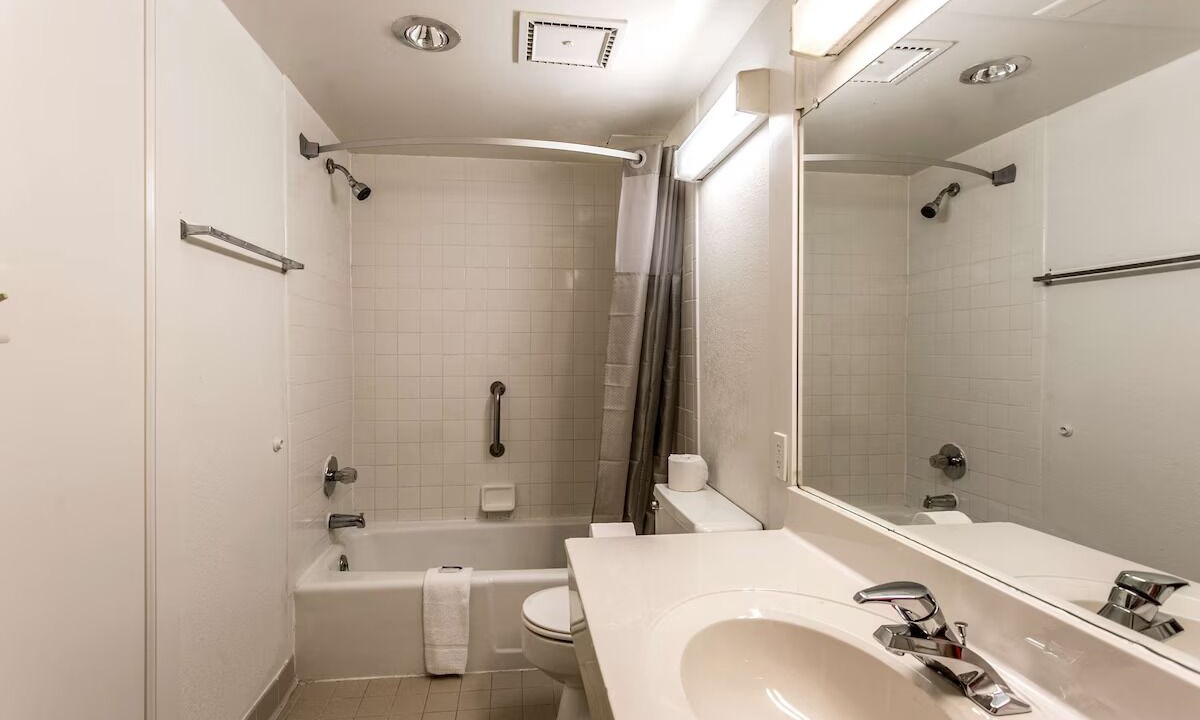 Photo of Bathroom in Edgewood