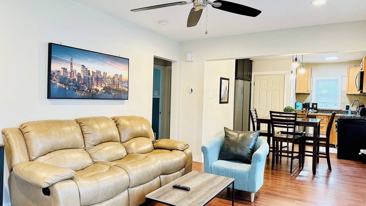 Photo of Livingroom in Cherry Hill