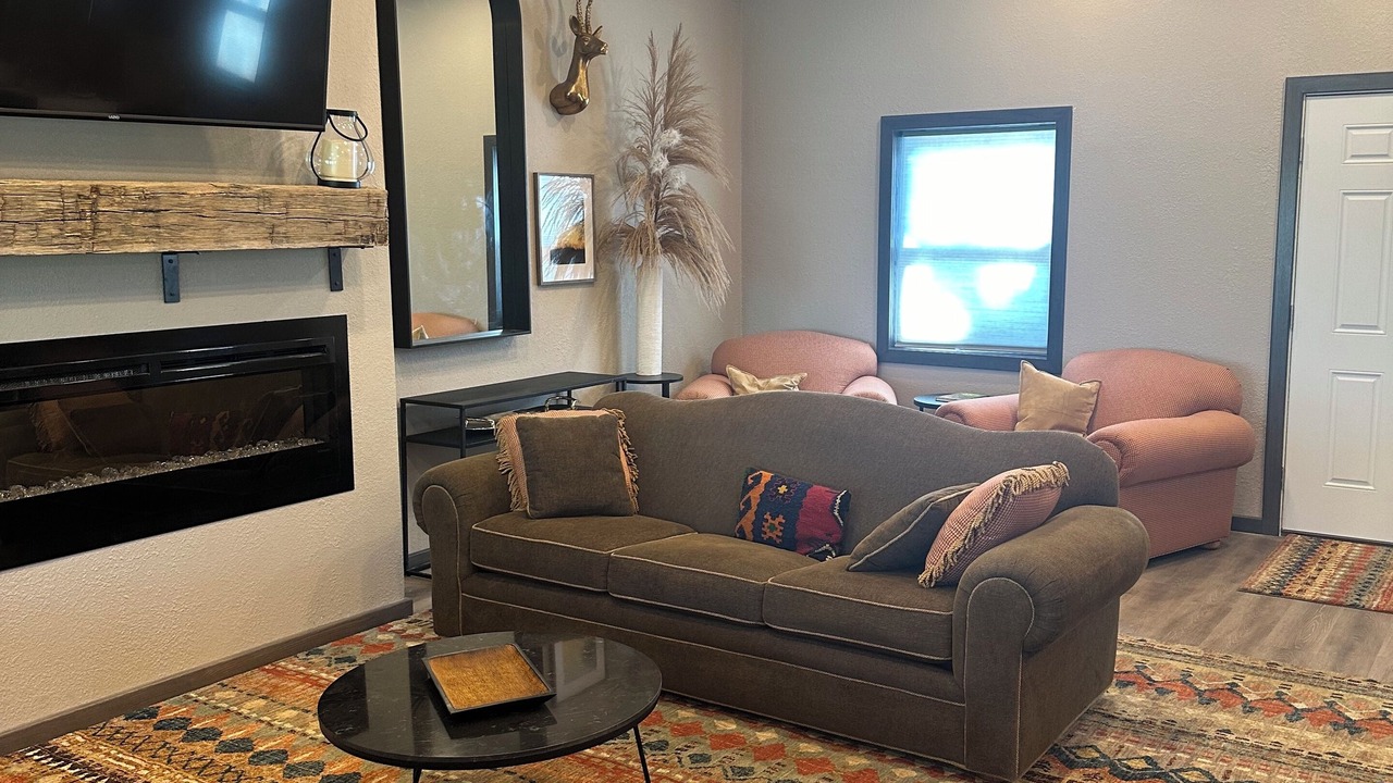 Photo of Livingroom in Fall River