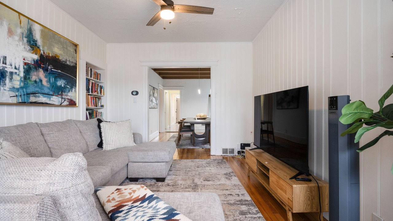 Photo of Livingroom in Jersey City