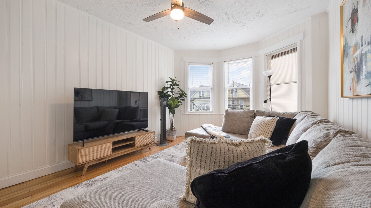Photo of Livingroom in Jersey City