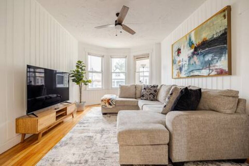 Photo of Livingroom in Jersey City