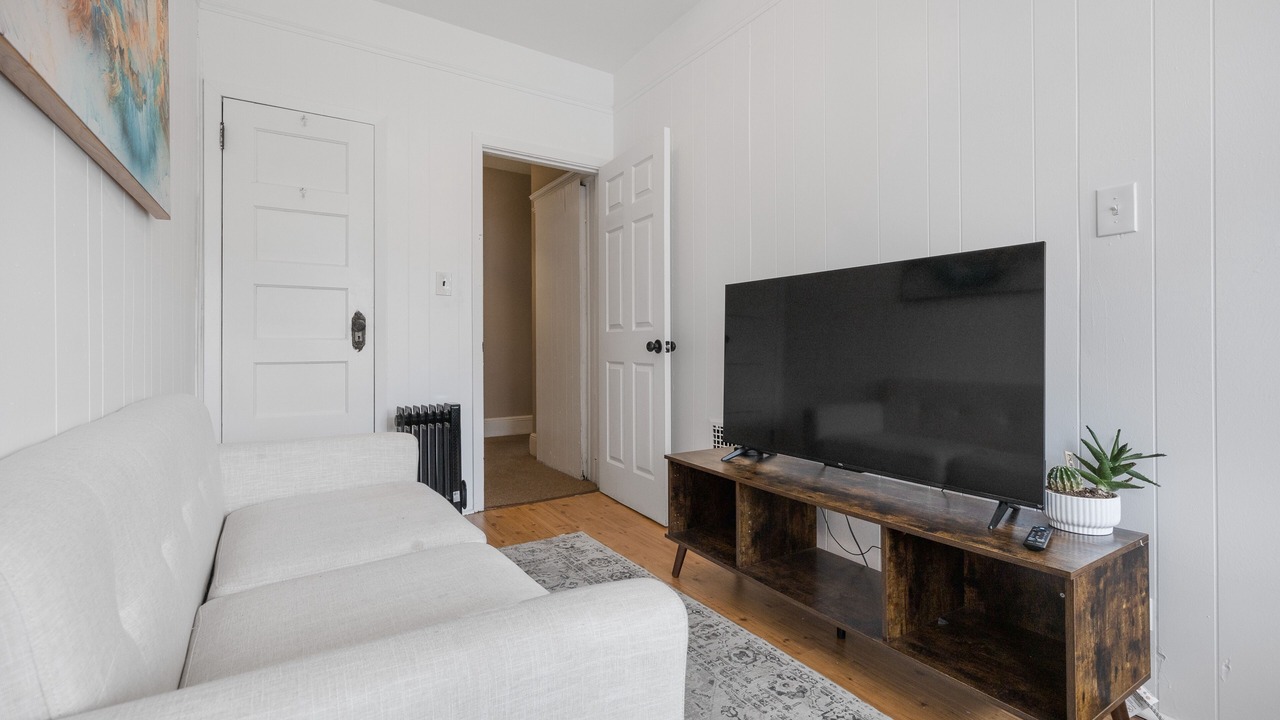 Photo of Livingroom in Jersey City
