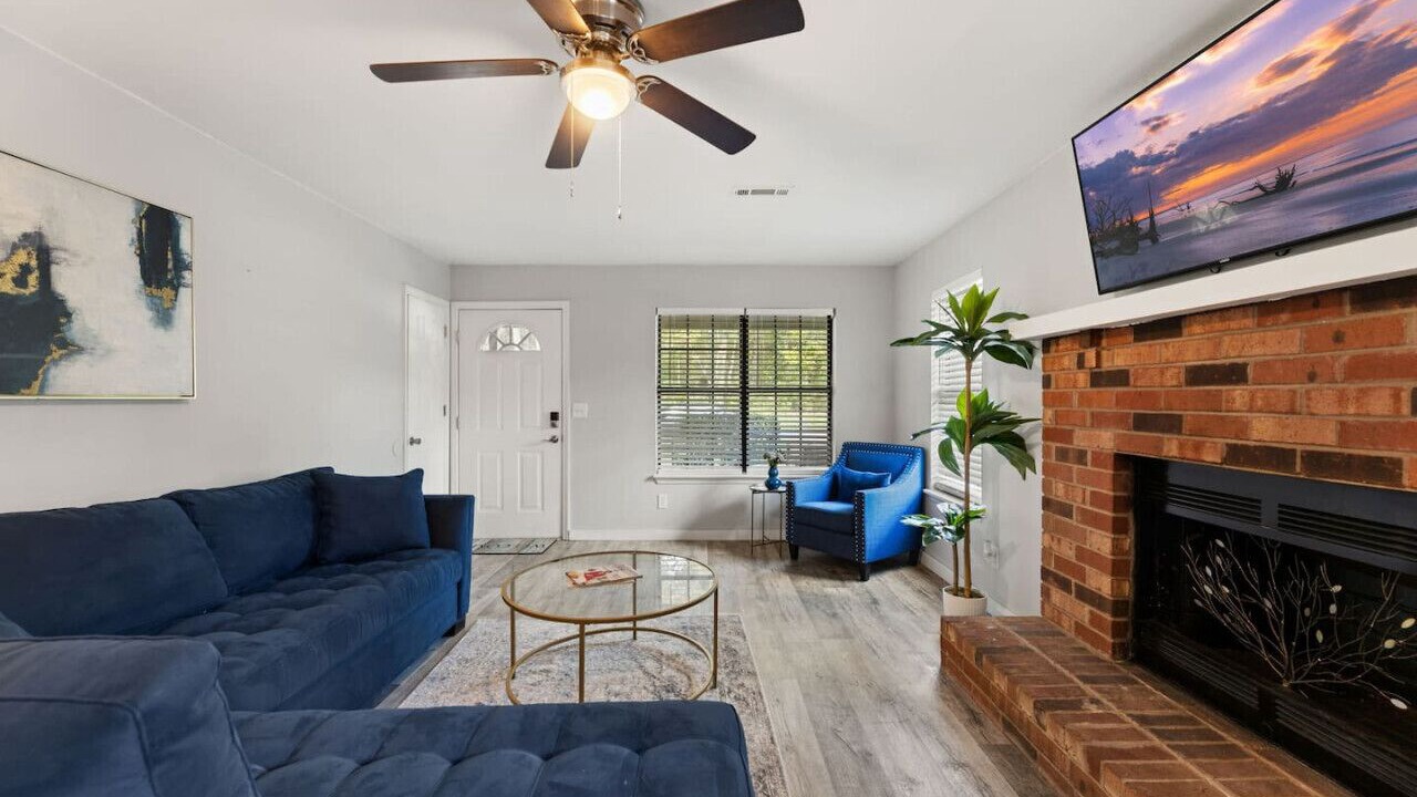 Photo of Livingroom in Ladson