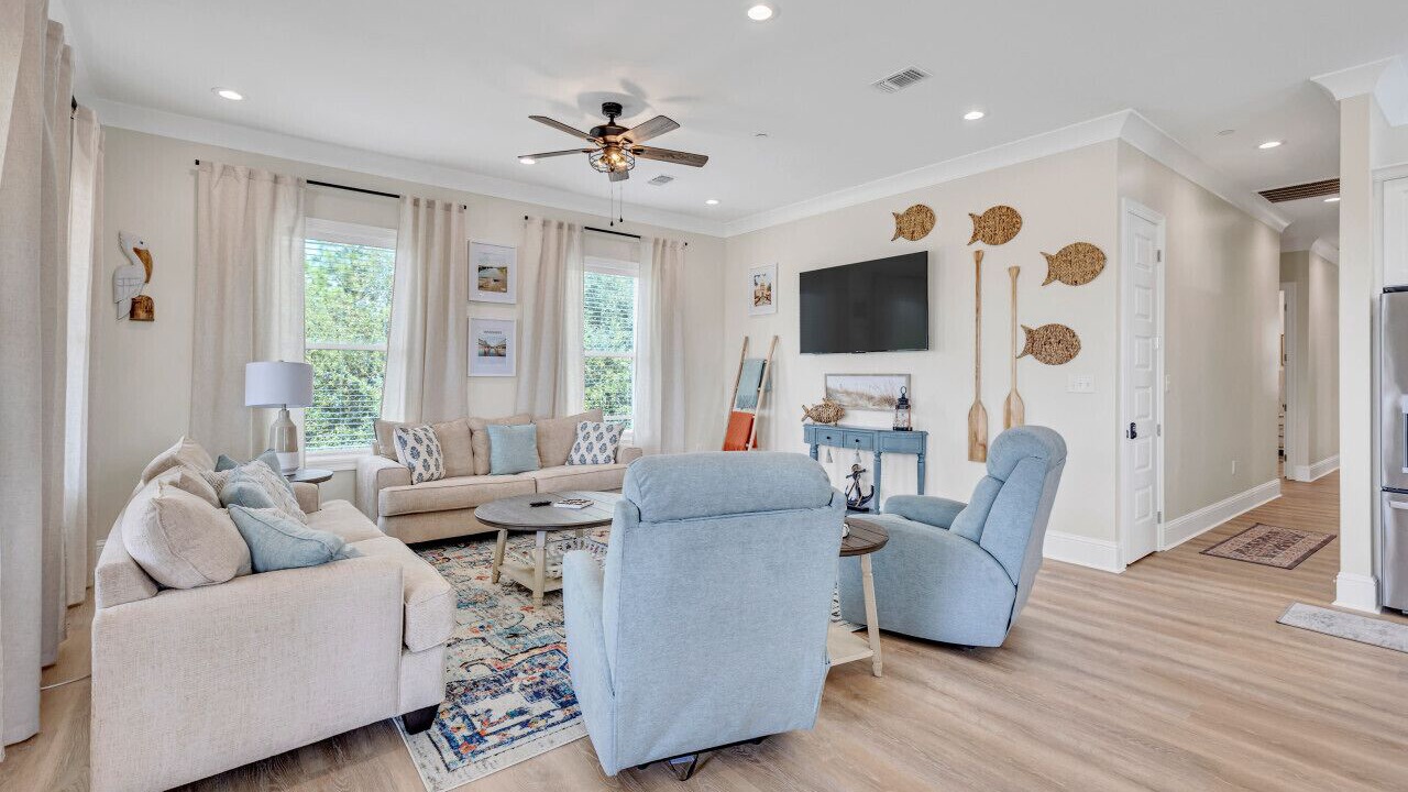 Photo of Livingroom in Long Beach