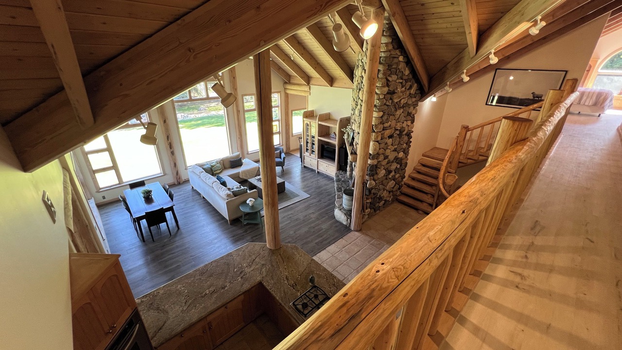 Photo of Livingroom in Hailey