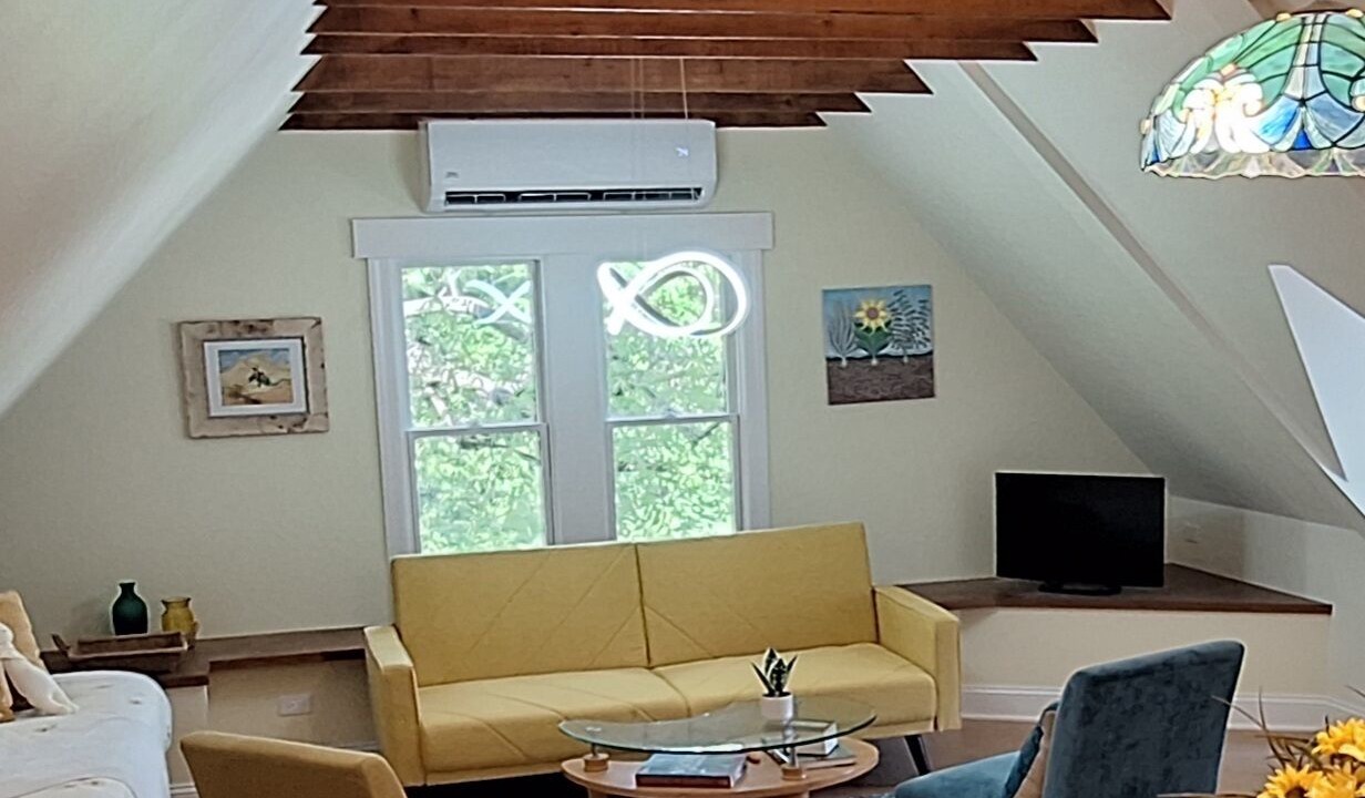 Photo of Livingroom in Oak Park