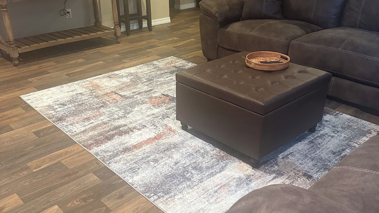 Photo of Livingroom in Board Camp