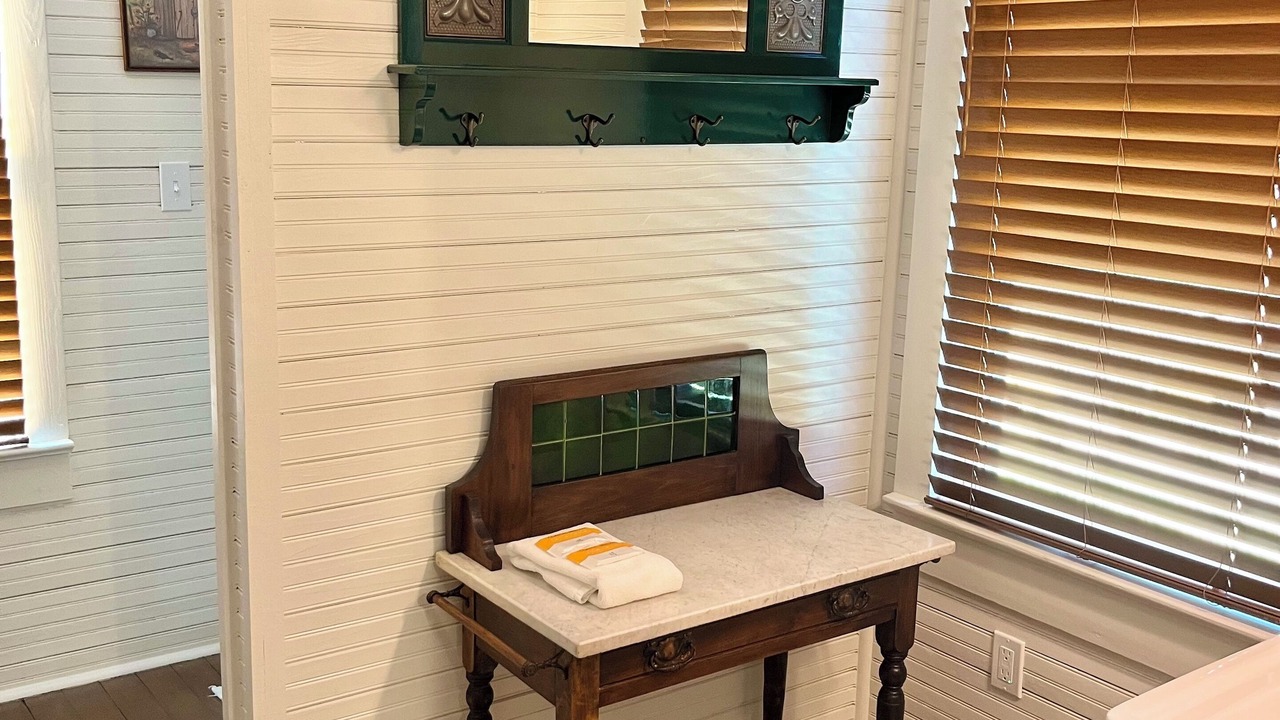 Photo of Bathroom in Shiner