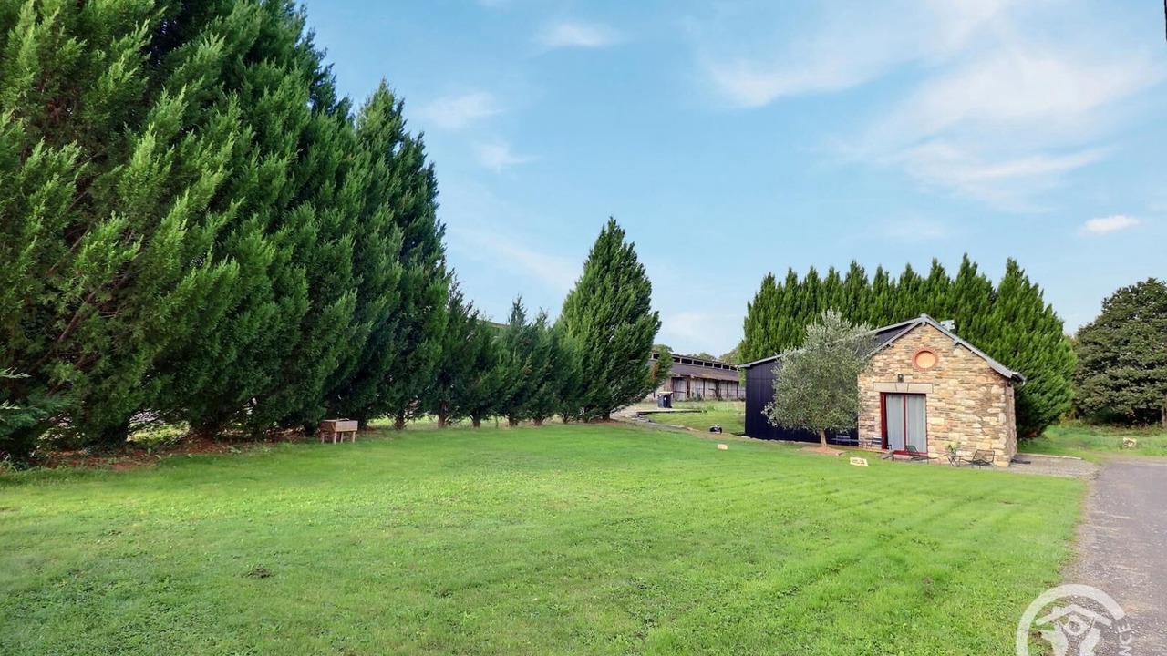 Photo of Outdoor in Saint-Georges-de-Chesne