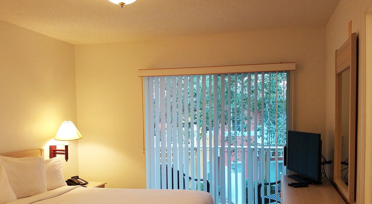 Photo of Bedroom in Crystal Cove