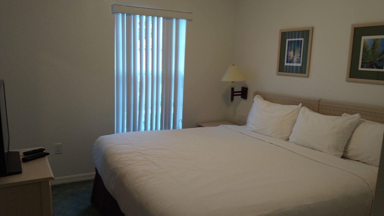 Photo of Bedroom in Crystal Cove