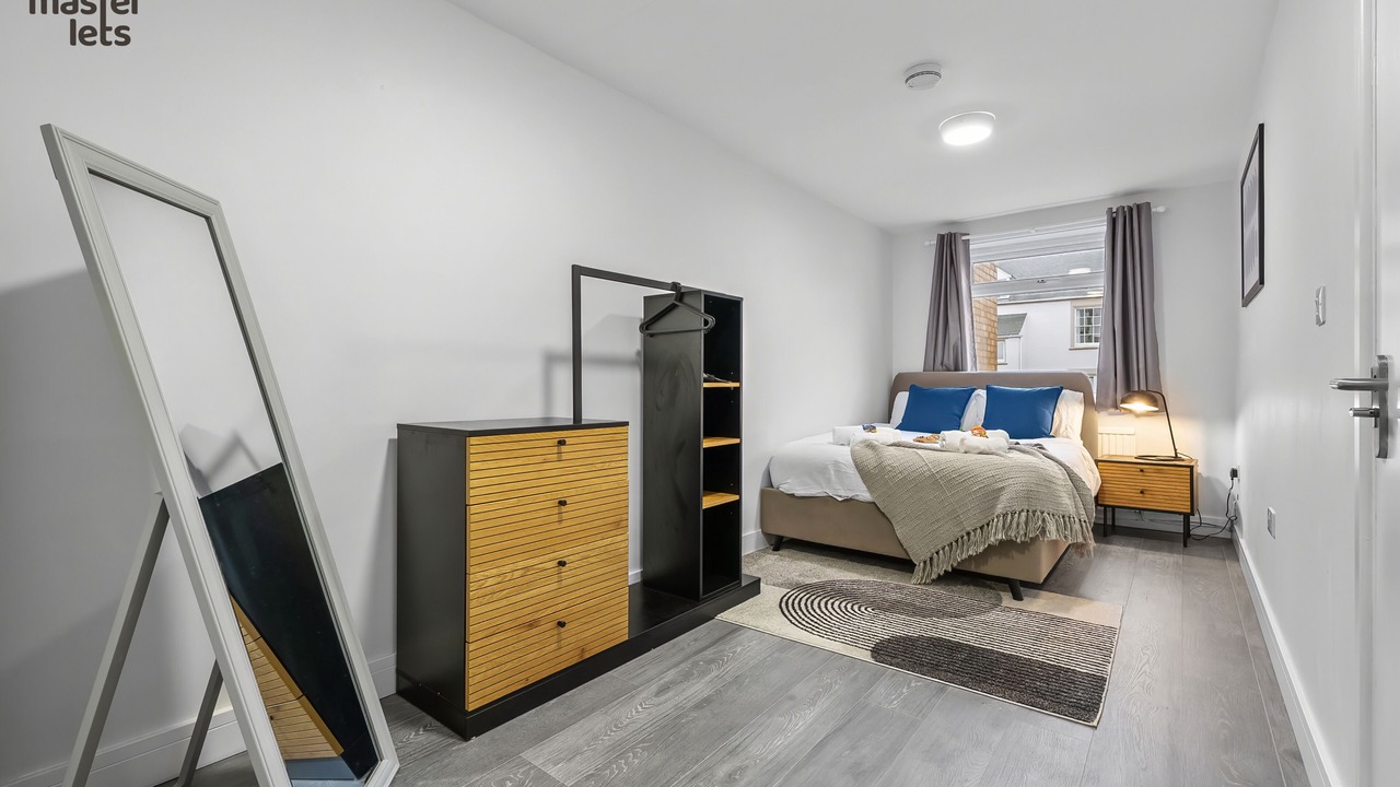 Photo of Bedroom in Leamington Spa