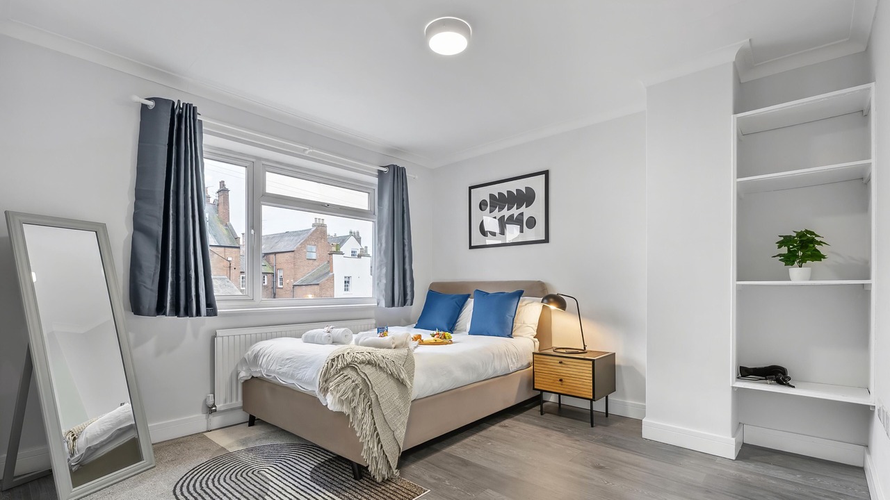 Photo of Bedroom in Leamington Spa