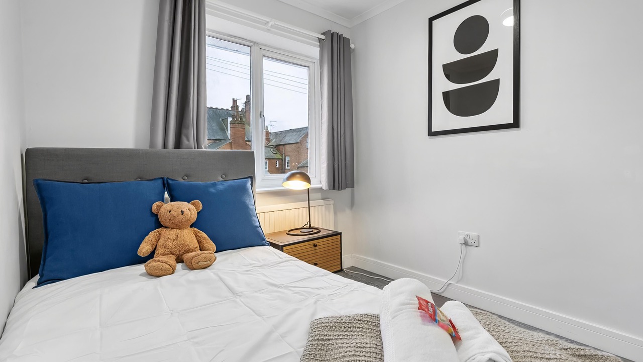 Photo of Bedroom in Leamington Spa