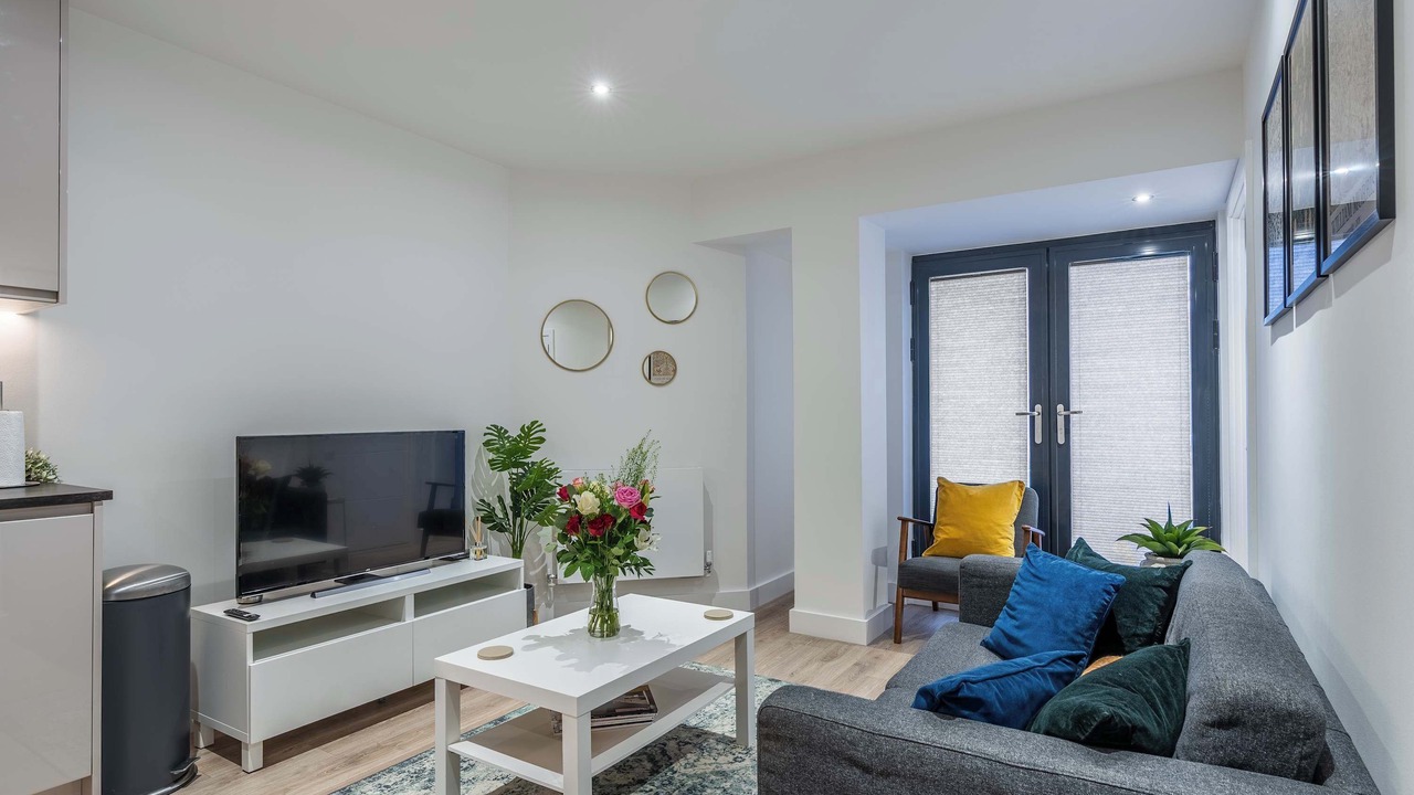 Photo of Livingroom in Barnt Green