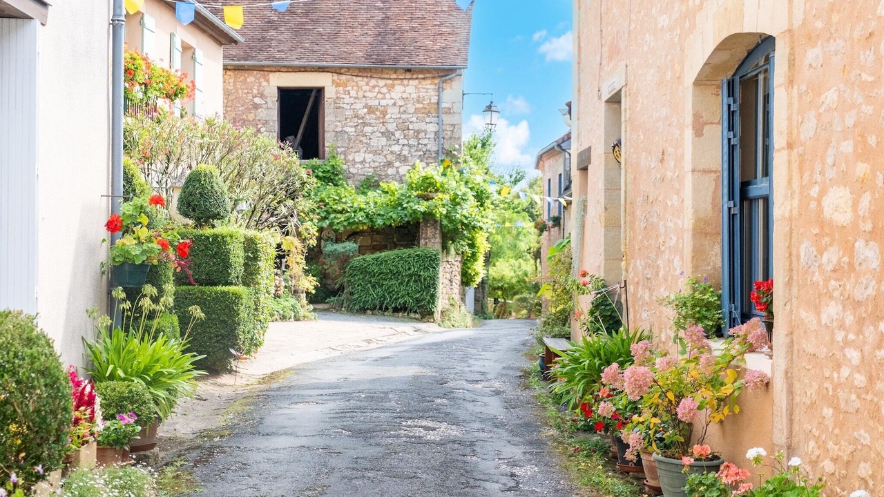 Photo of Others in Hautefort