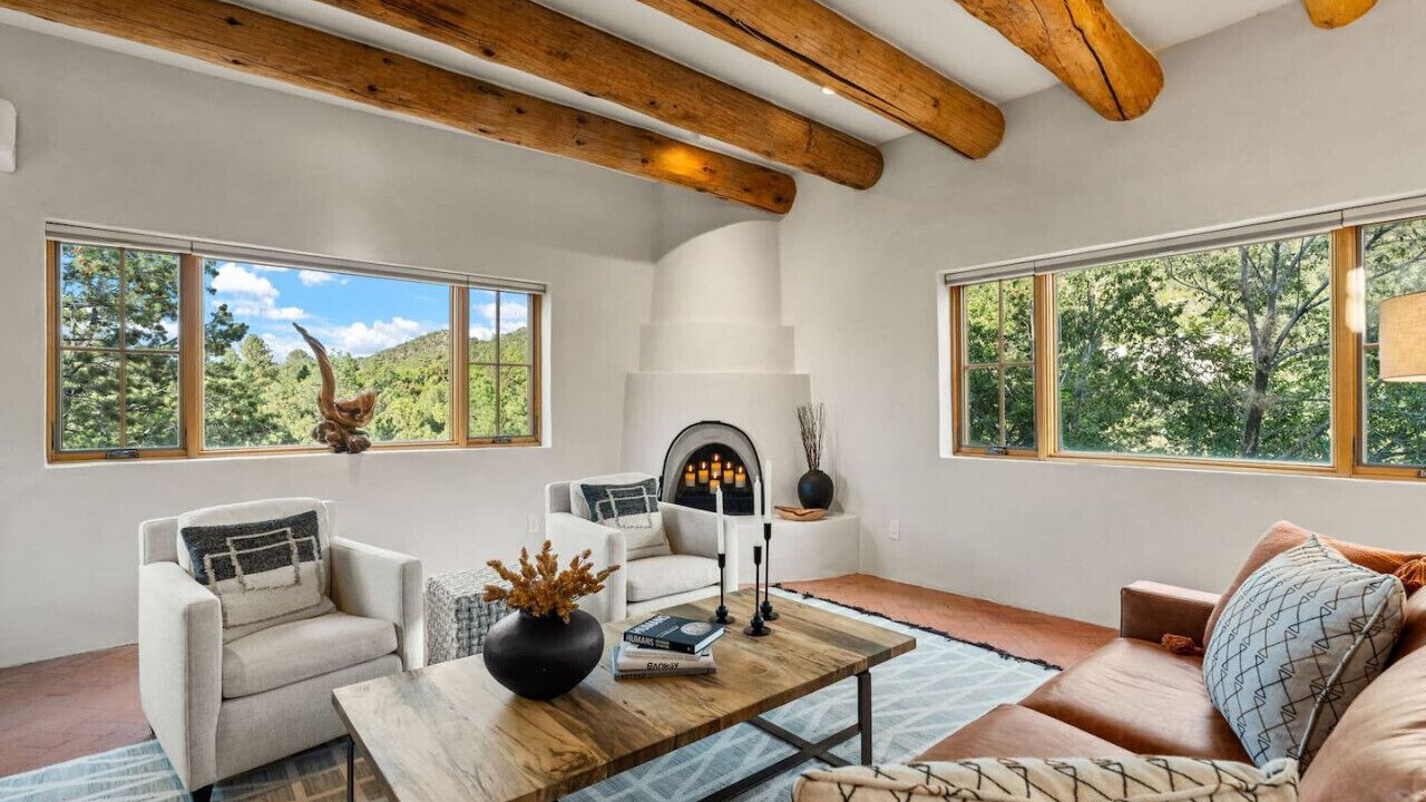Photo of Livingroom in Santa Fe
