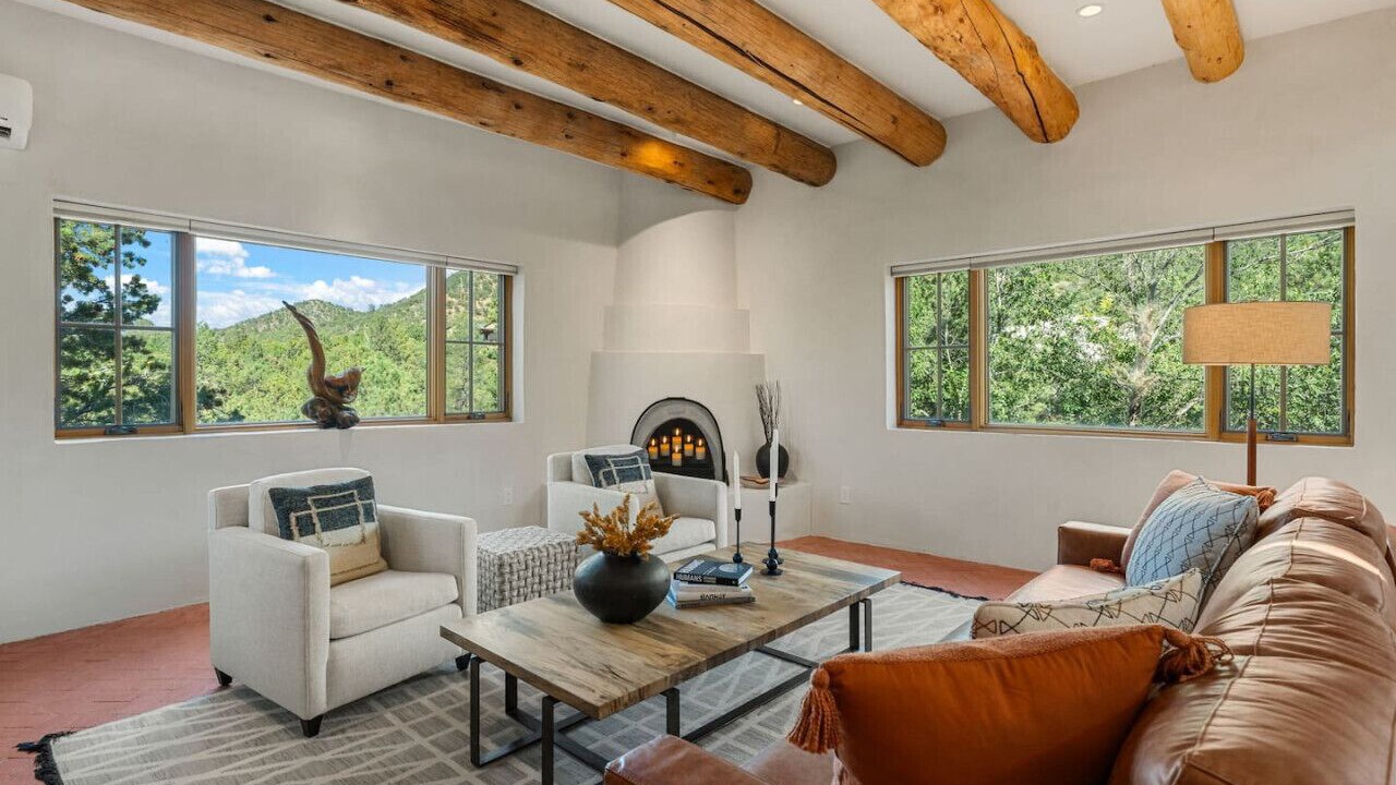 Photo of Livingroom in Santa Fe