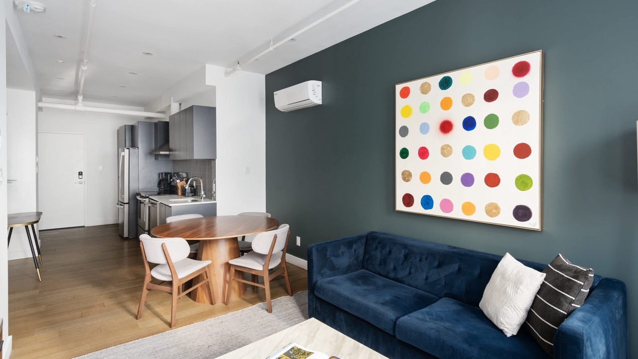Photo of Livingroom in Chinatown