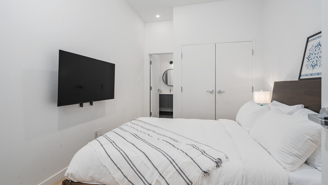 Photo of Bedroom in Downtown Montreal