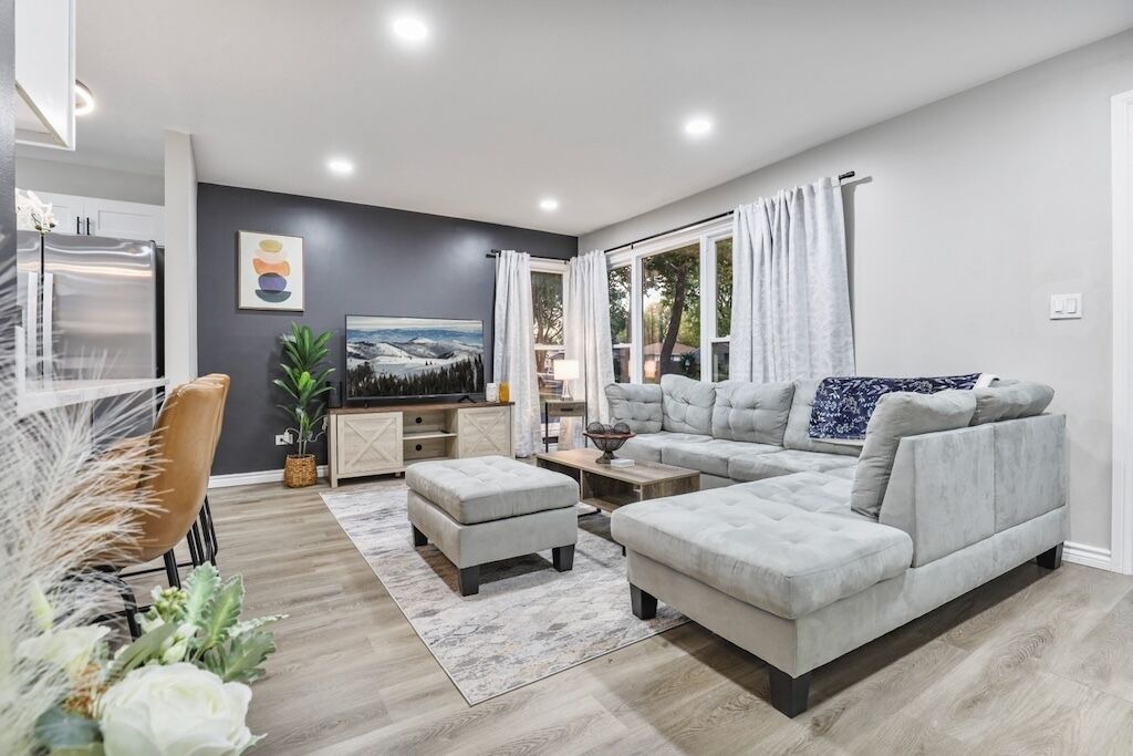 Photo of Livingroom in Rolling Meadows