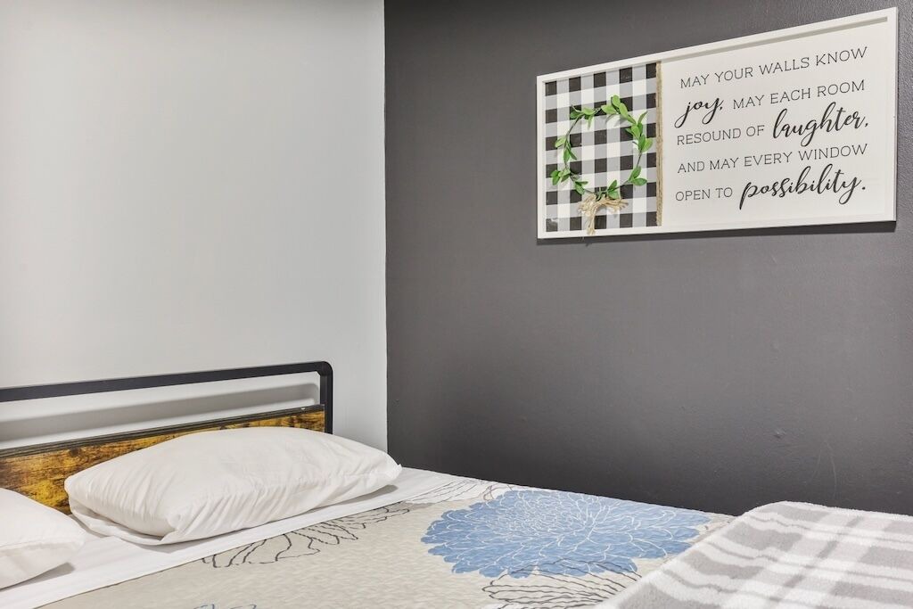 Photo of Bedroom in Rolling Meadows