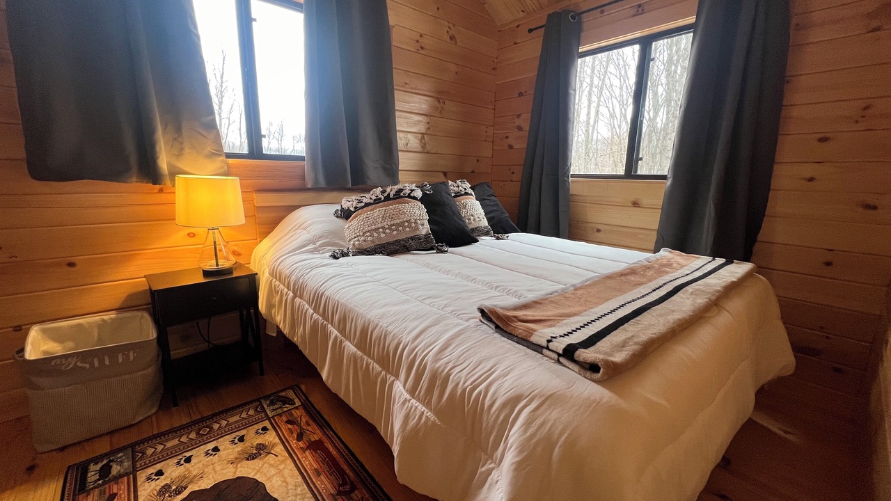 Photo of Bedroom in Edray