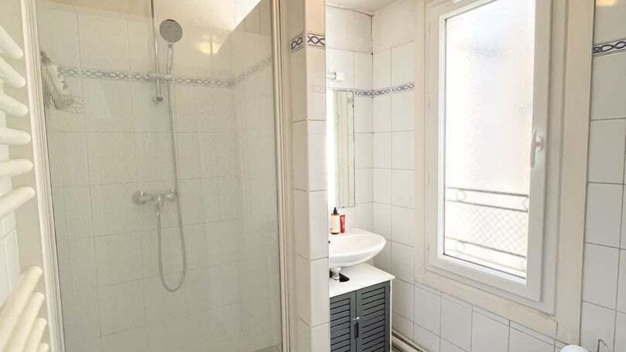 Photo of Bathroom in Chaussee-d'Antin