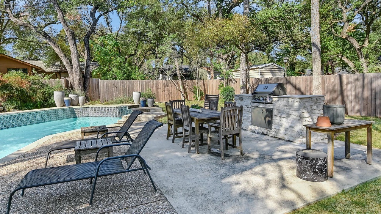 Photo of Outdoor in Forest North Estates