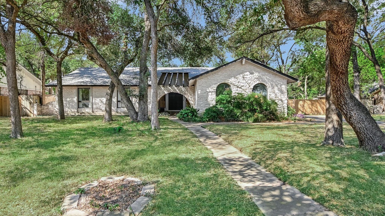 Photo of Outdoor in Forest North Estates