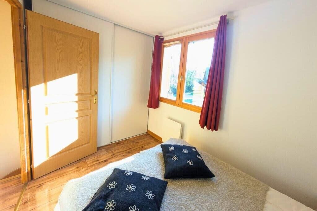 Photo of Bedroom in La Feclaz