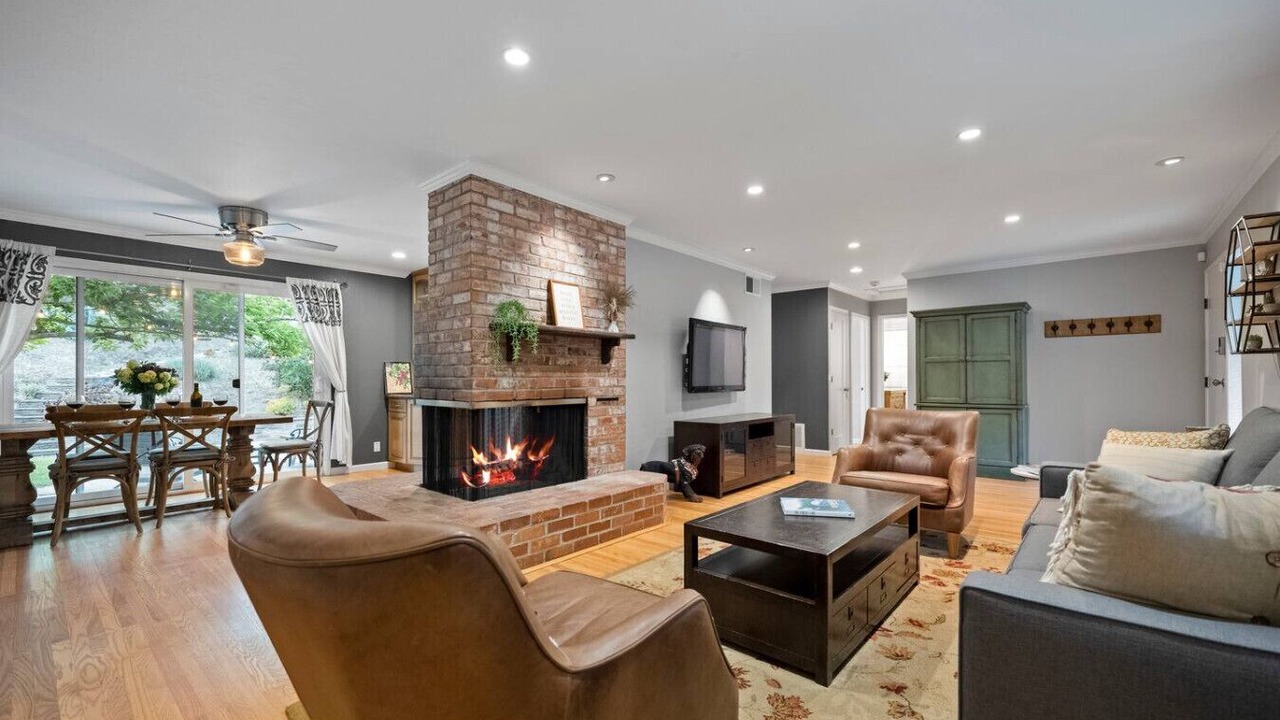 Photo of Livingroom in San Rafael