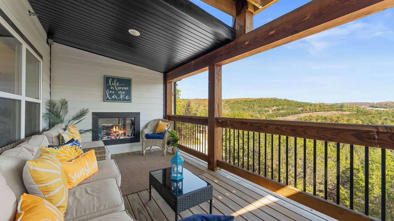 Photo of Livingroom in Hollister