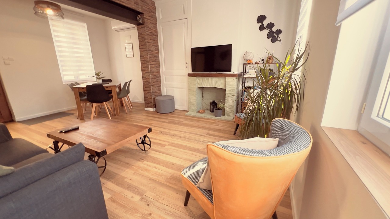 Photo of Livingroom in Cleon