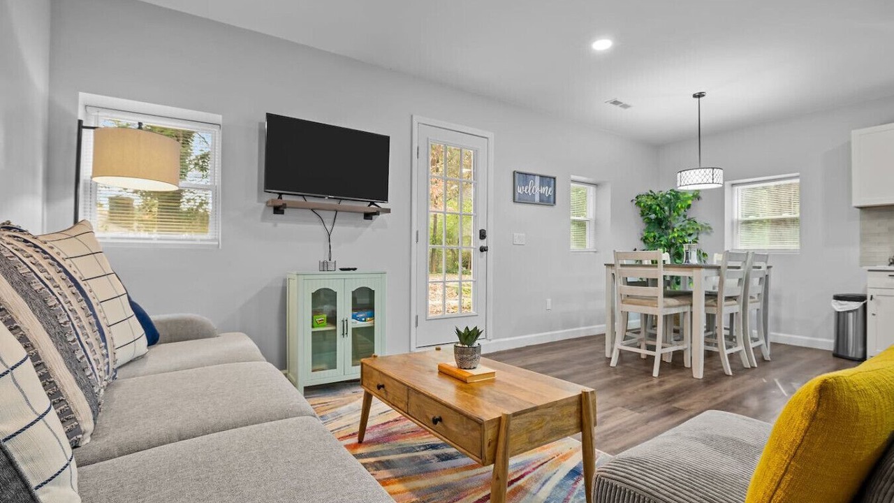 Photo of Livingroom in Winston - Salem