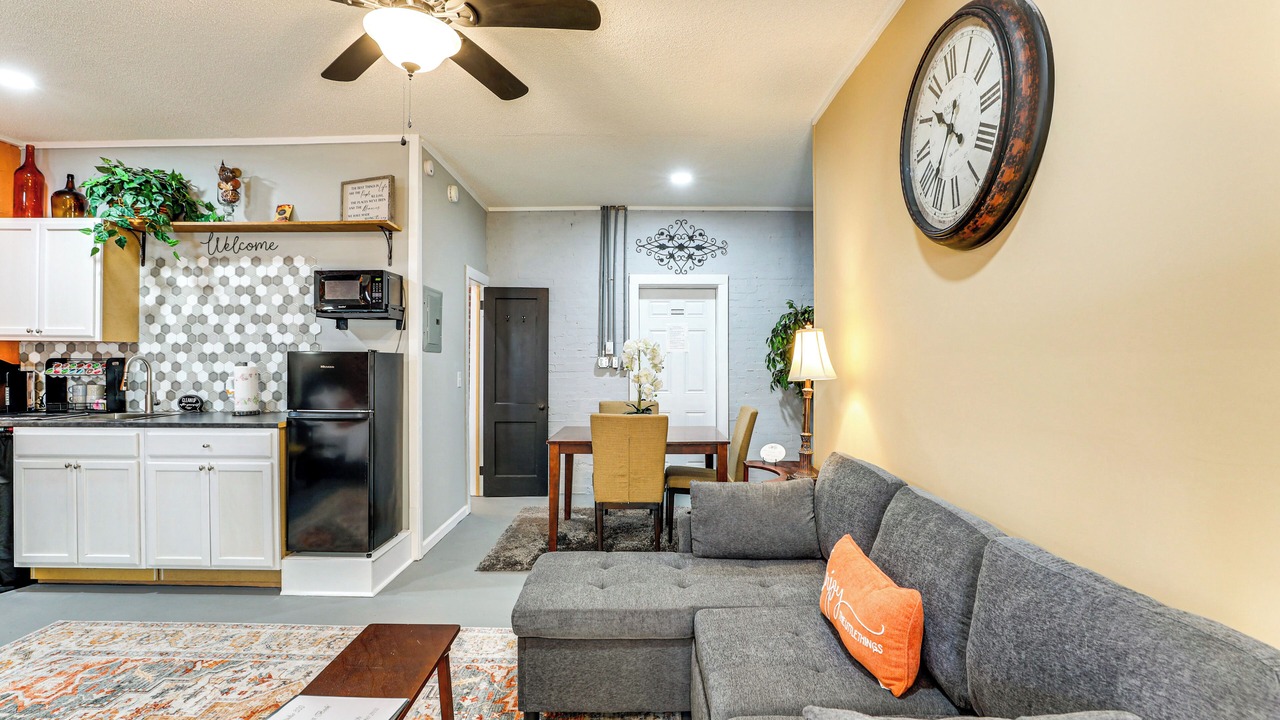 Photo of Livingroom in Sumter