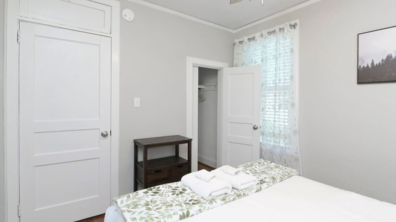 Photo of Bedroom in Forest Acres
